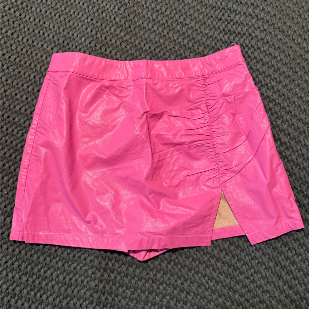 American Threads Pink Skorts with Shiny Finish